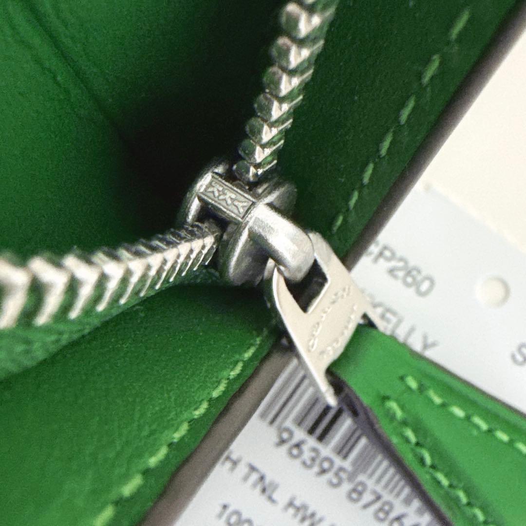 COACH コーチ　折り財布　ケリーグリーン　緑色　三つ折り財布　ミニウォレット