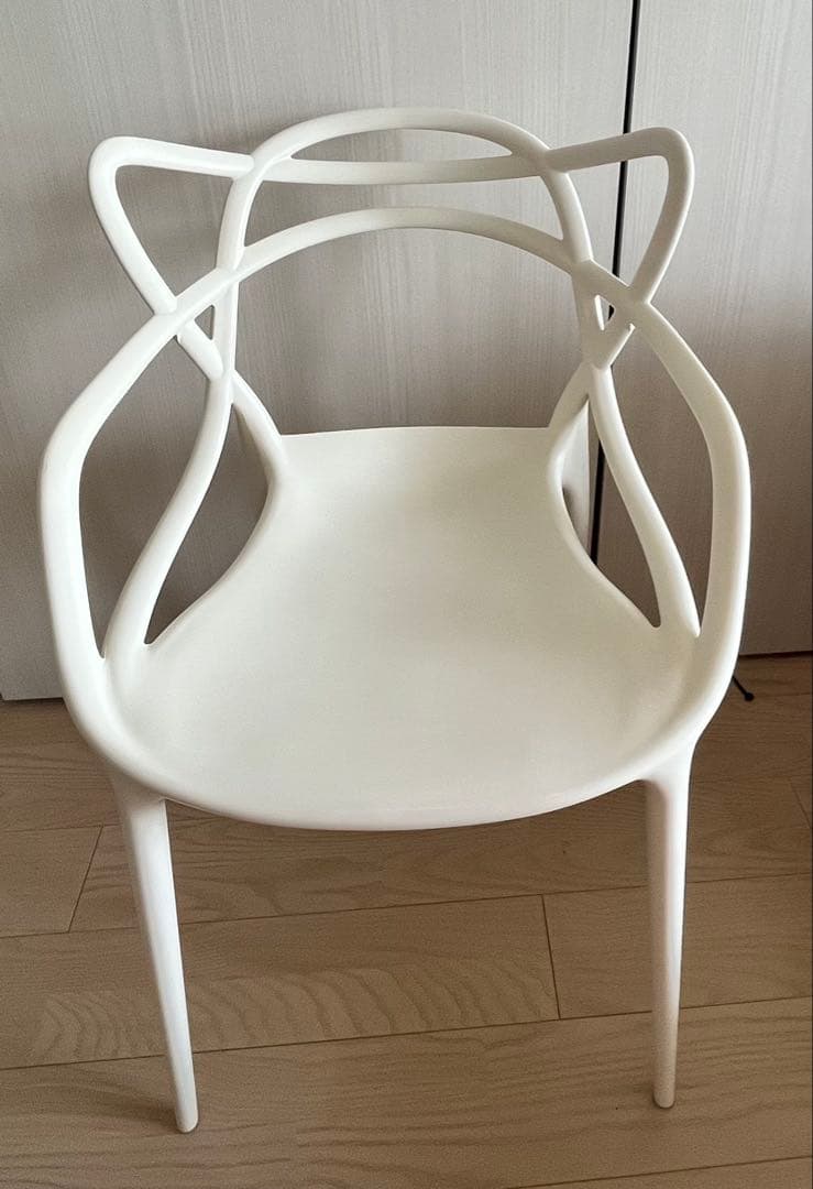 カルテル　マスターズチェア　ホワイト　1脚