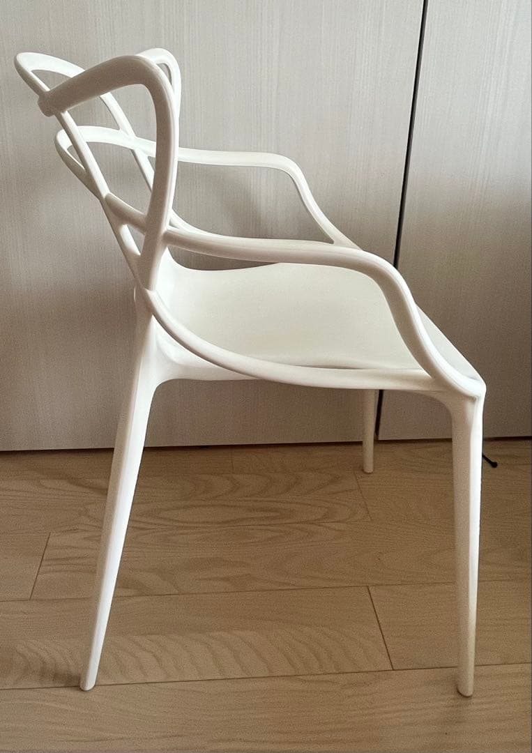 カルテル　マスターズチェア　ホワイト　1脚