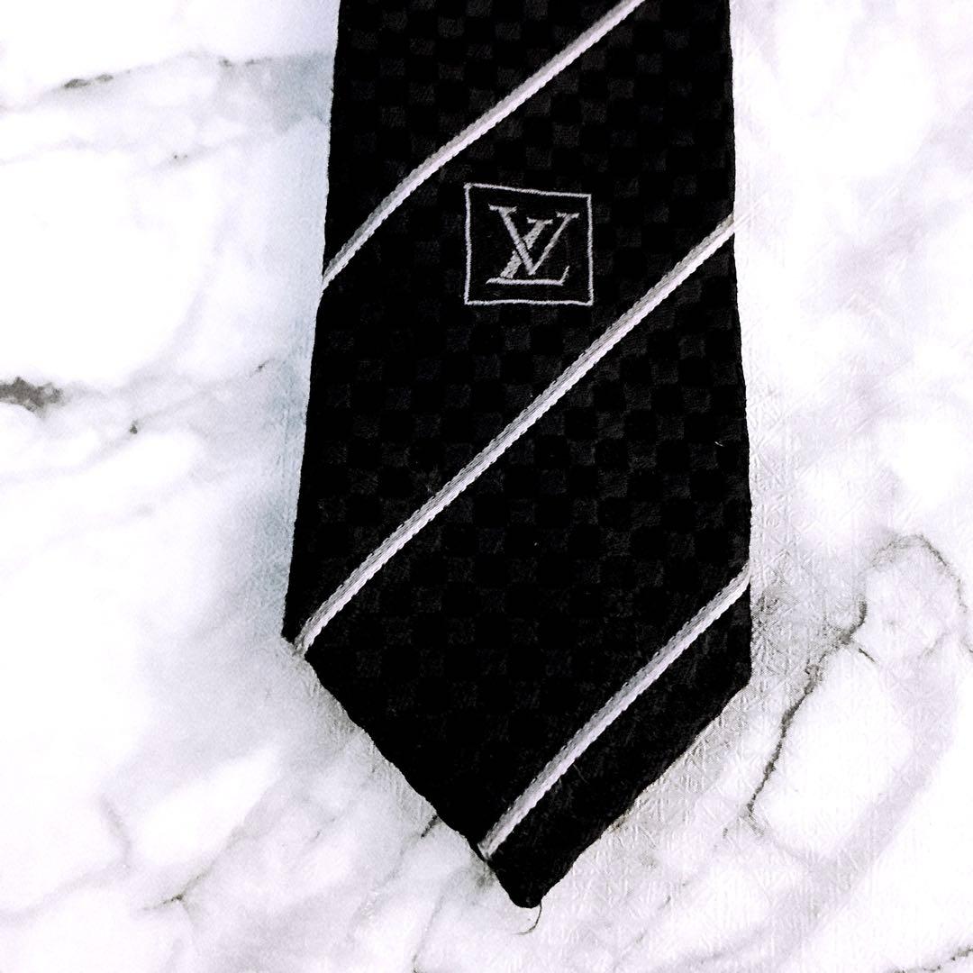 ✨未使用クラス✨ルイヴィトン　マイクロダミエ　ストライプ① LVロゴ　ネクタイ