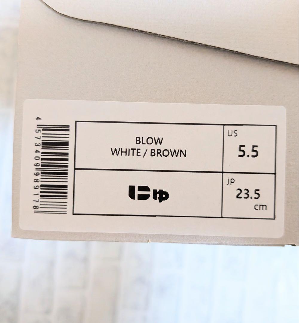 にゅ　スニーカー　BROWN