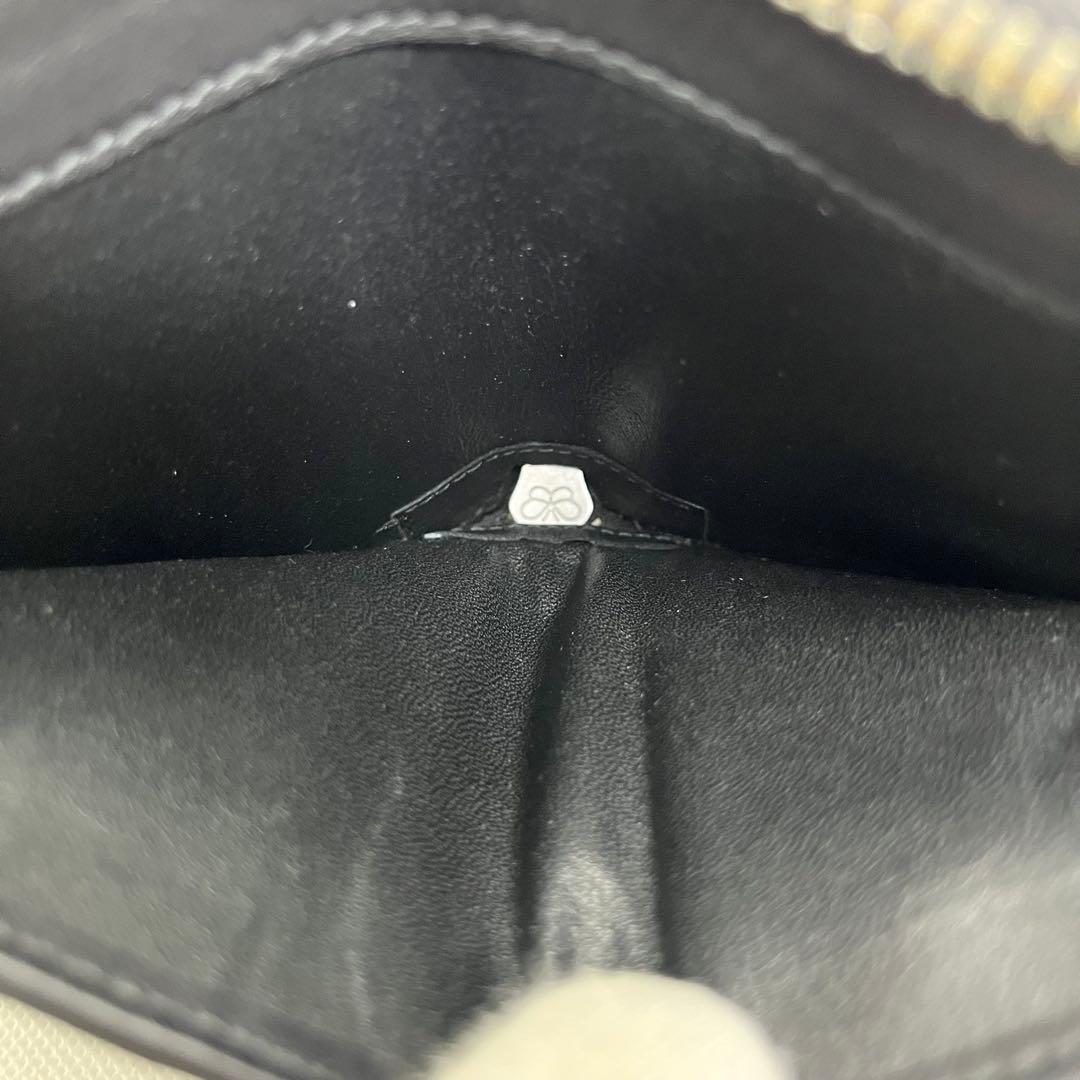 入手困難✨ボッテガヴェネタ イントレチャート 二つ折り財布 ラウンドファスナー