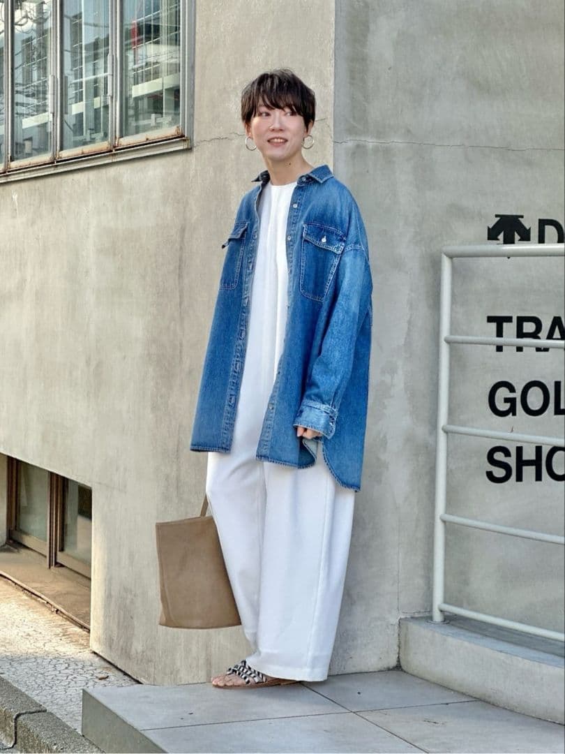 ウィムガゼット　【インフルエンサーコラボ】刺繍デニムシャツ