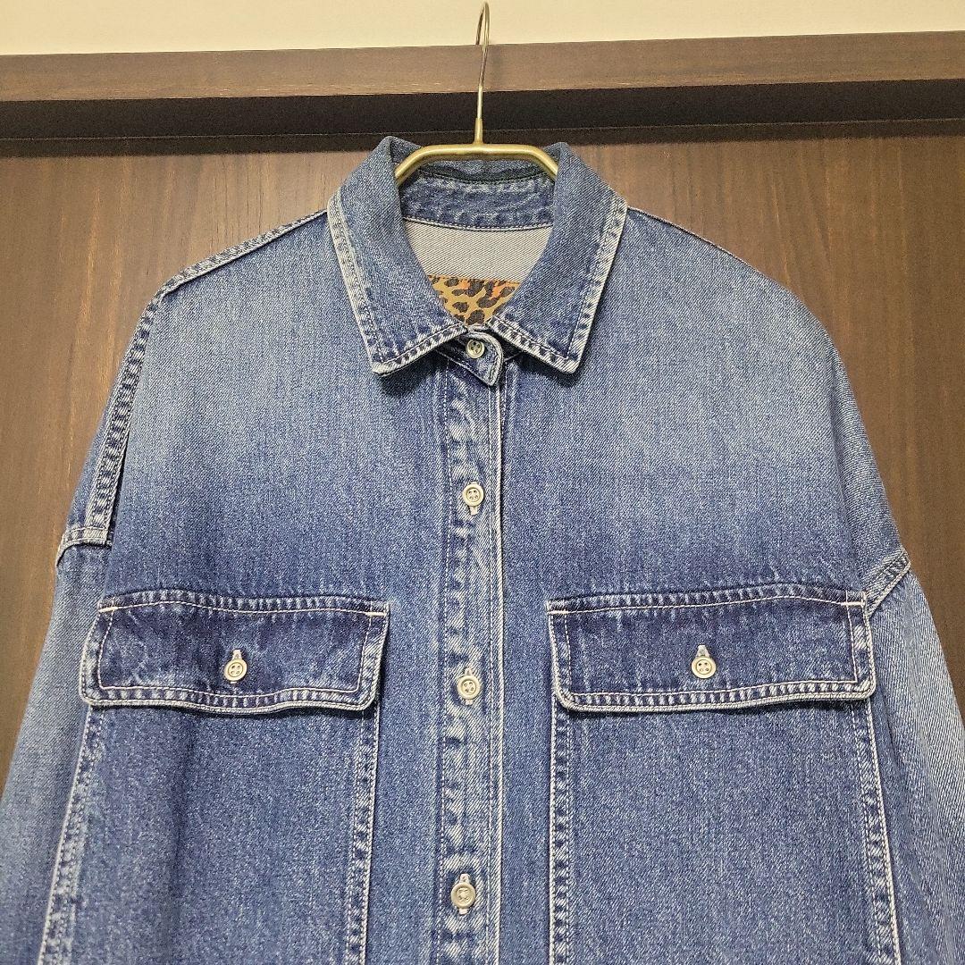 ウィムガゼット　【インフルエンサーコラボ】刺繍デニムシャツ