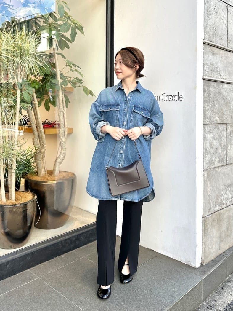 ウィムガゼット　【インフルエンサーコラボ】刺繍デニムシャツ