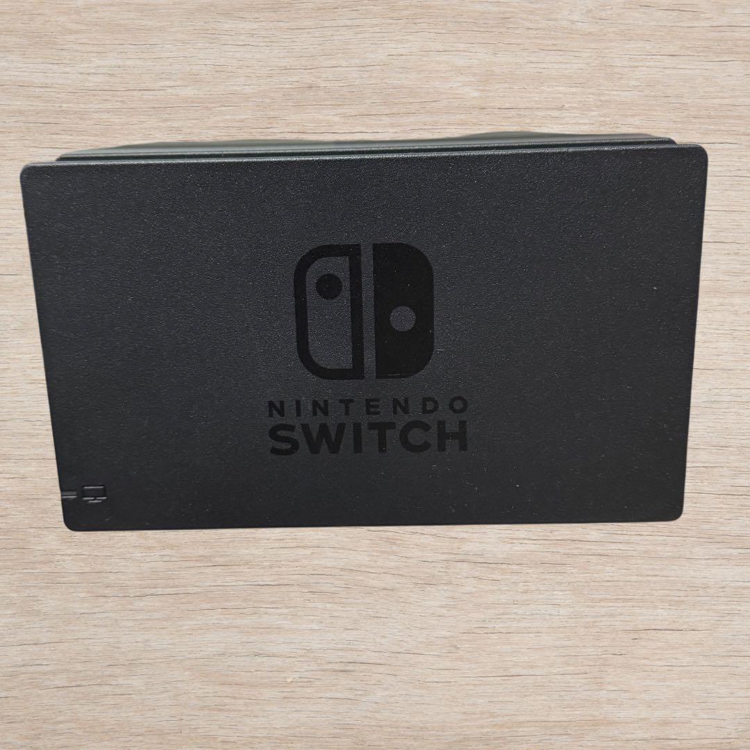 【美品】任天堂 Switch 動作確認済 中古