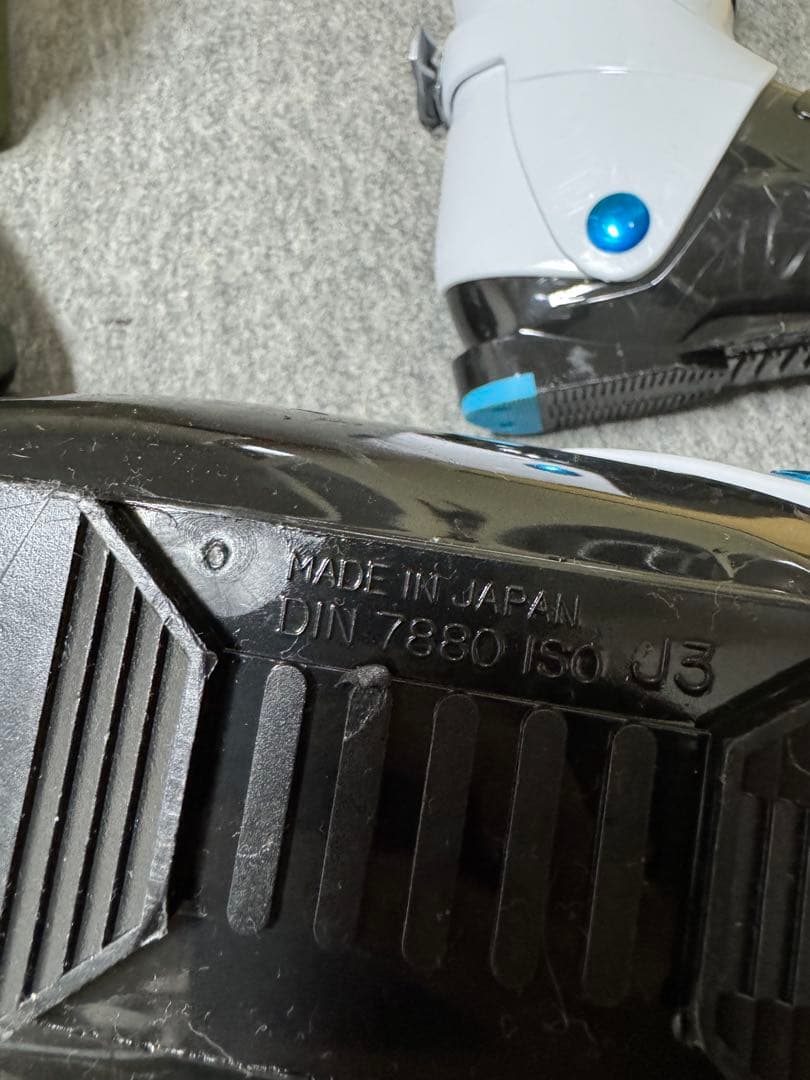 マーチさん専用スキー板、ブーツ、ストックセット