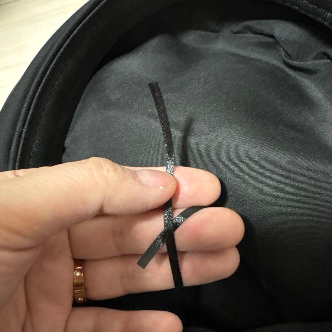 プラダ　ノベルティ　ベレー帽