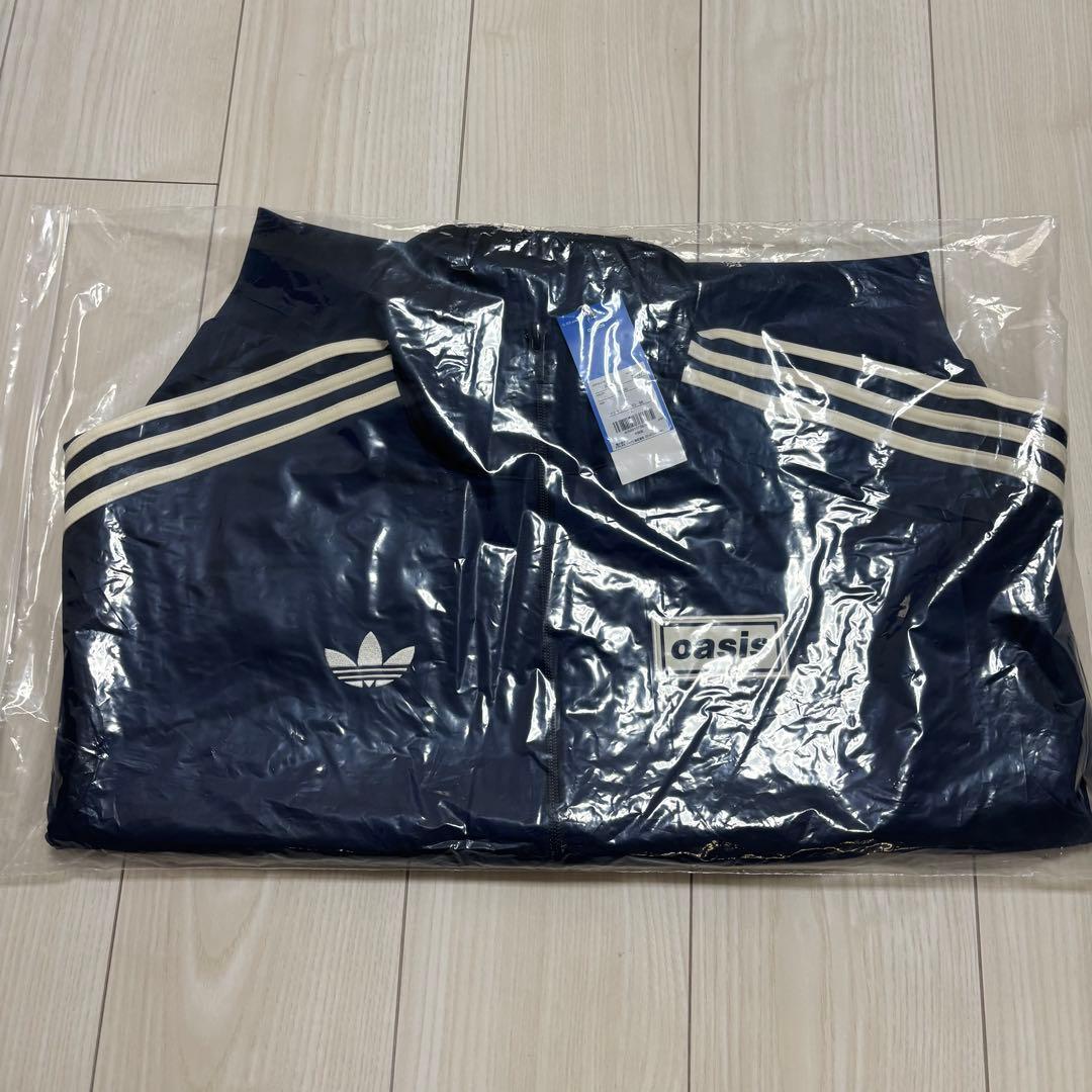 【TOKYOロゴ入り】adidas Originals Oasisトラックトップ