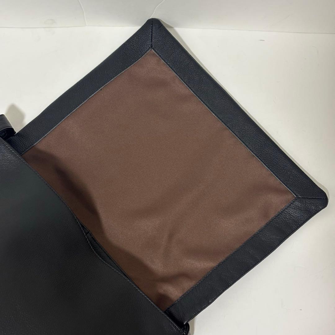 イアパピヨネ レザーフラップワンハンドルバッグ ショルダーバッグ