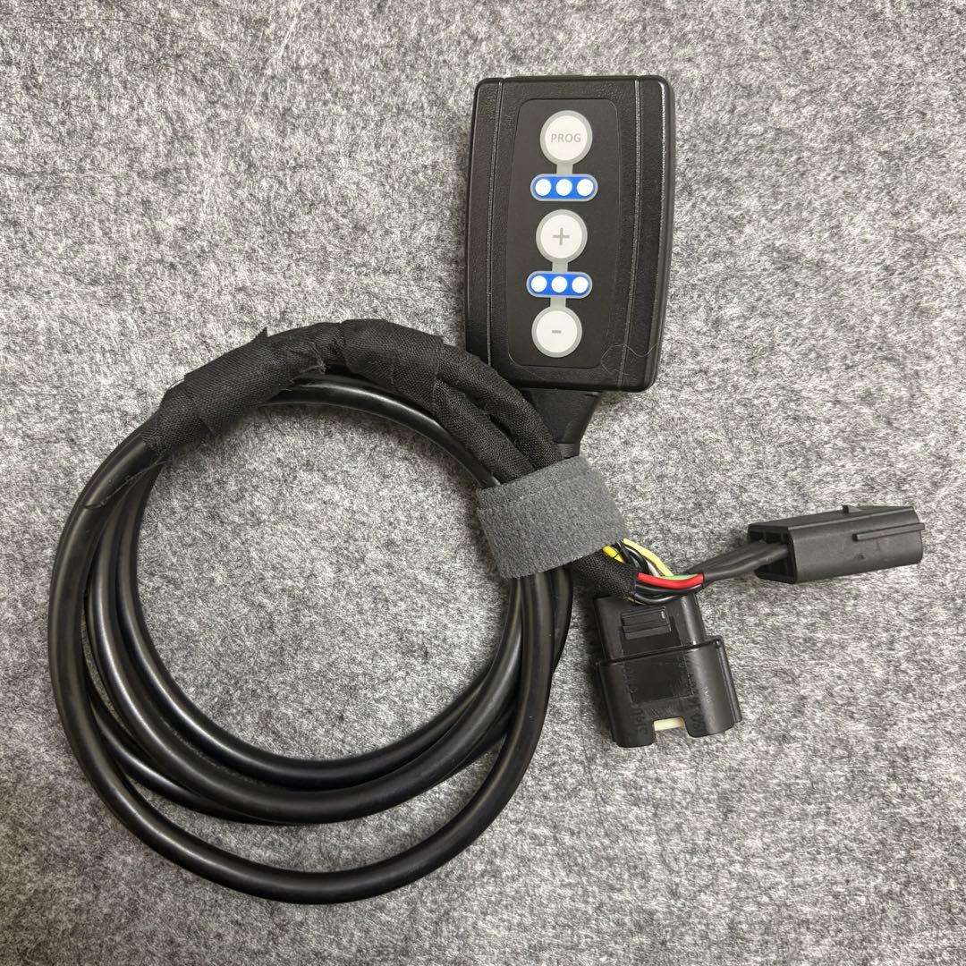 PPT スロットルコントローラー volvo V40