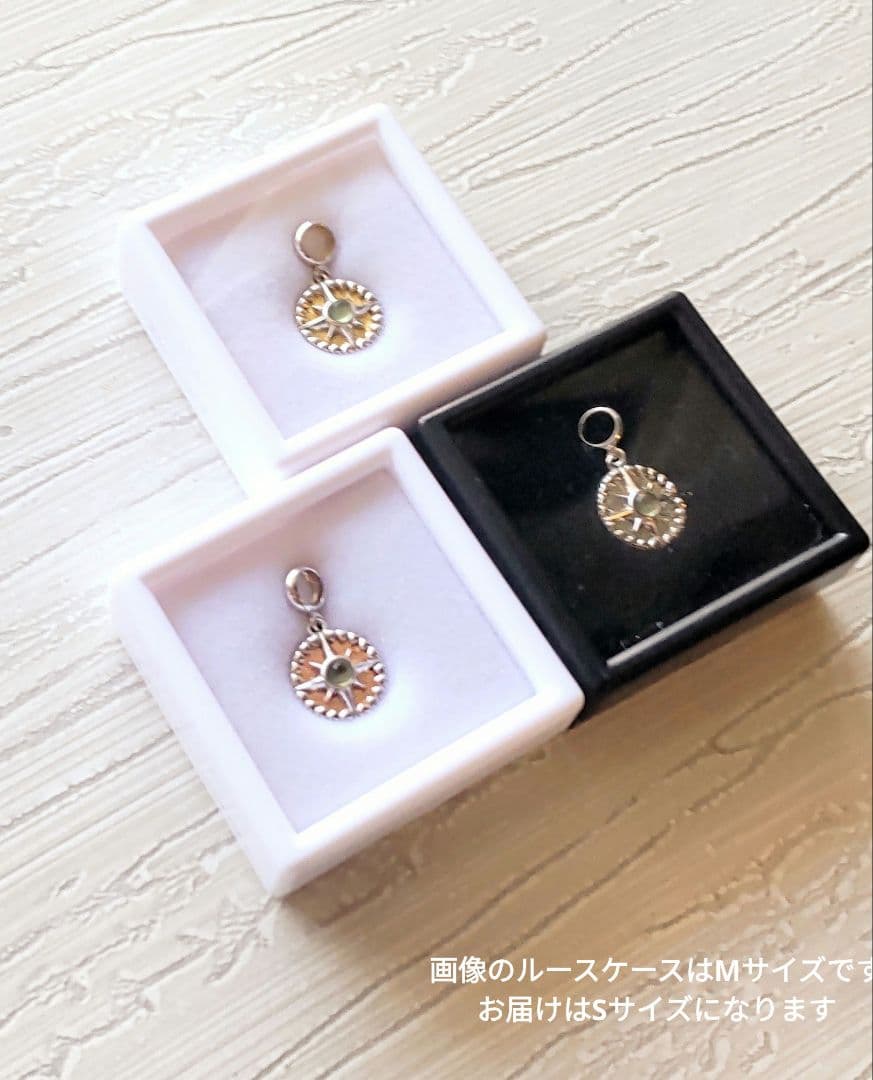 モルダバイト×メテオライト シルバーカラー ネックレストップ 天然石