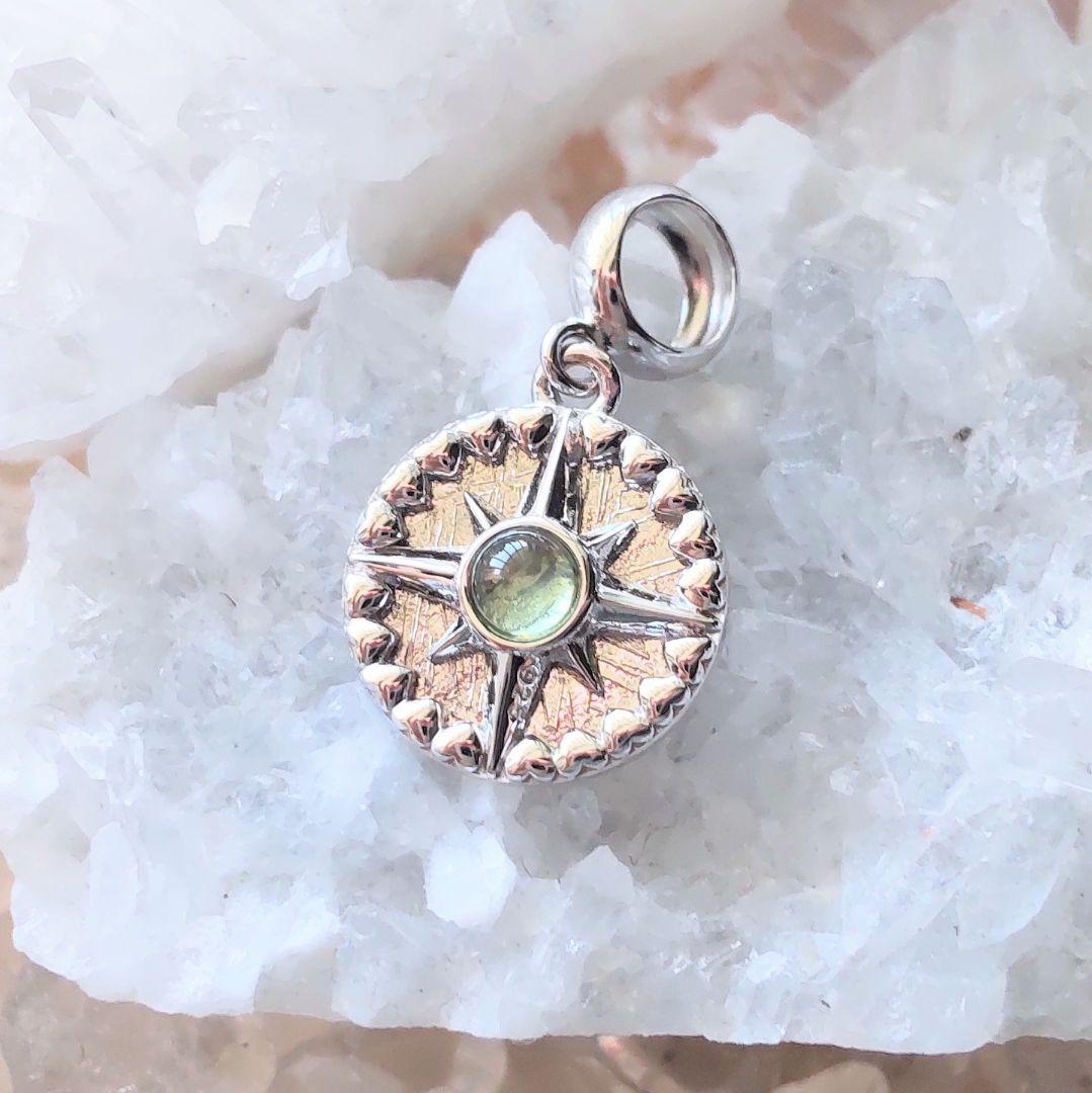 モルダバイト×メテオライト シルバーカラー ネックレストップ 天然石