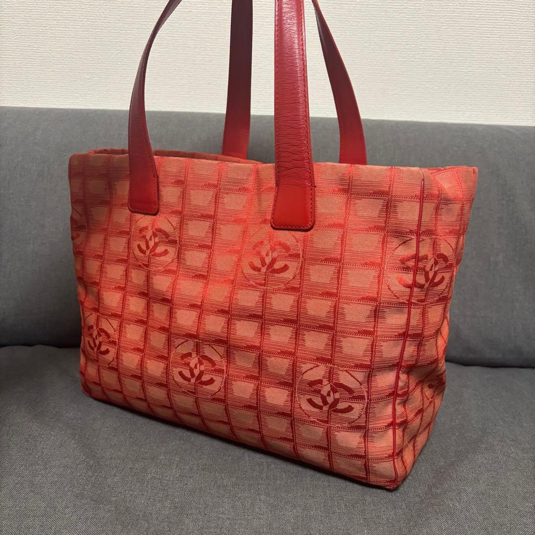 【美品】CHANEL シャネル ニュートラベルライン レッド