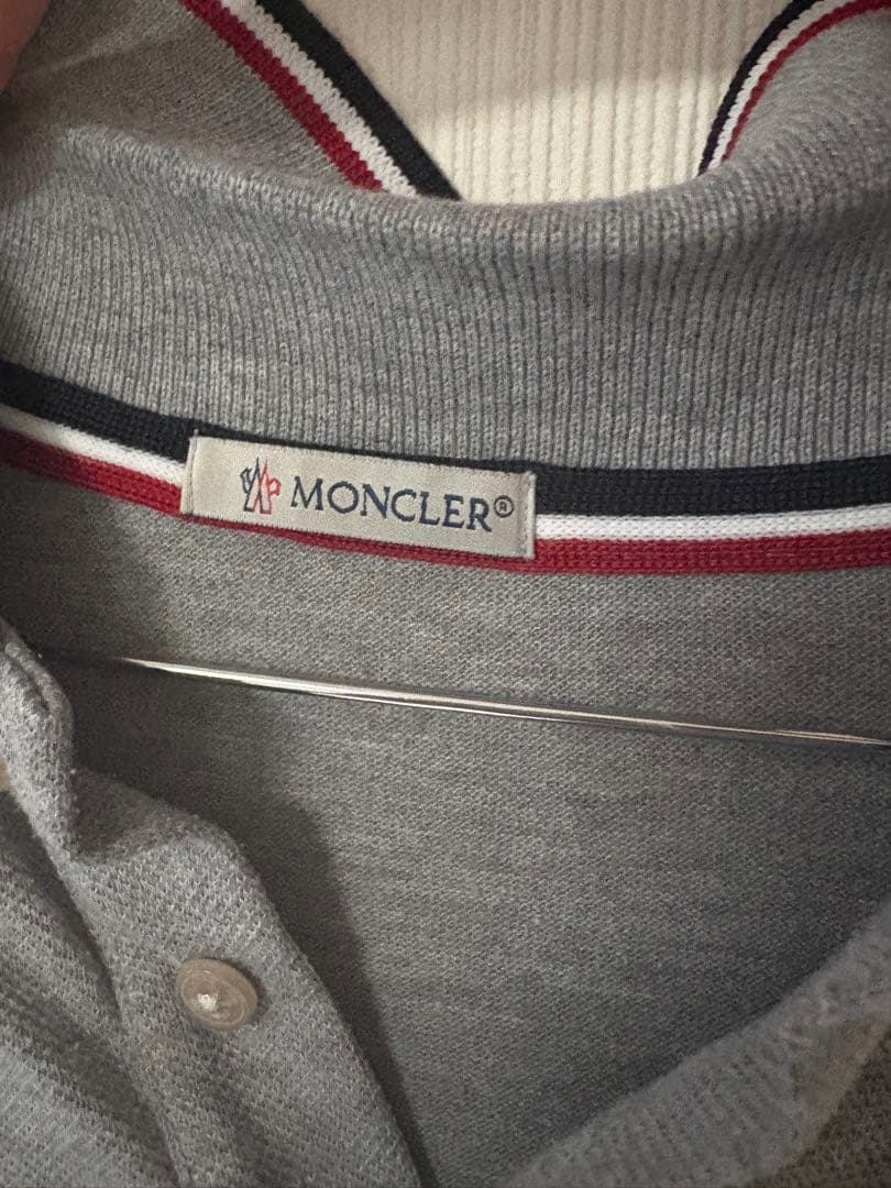 MONCLER グレー 長袖ポロシャツ