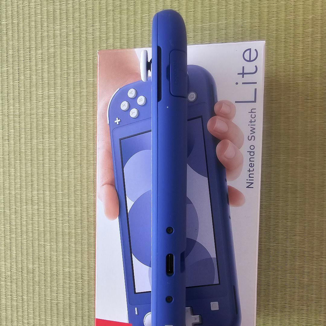 （再値下）Nintendo Switch Lite ブルー 本体＋ケース（赤）