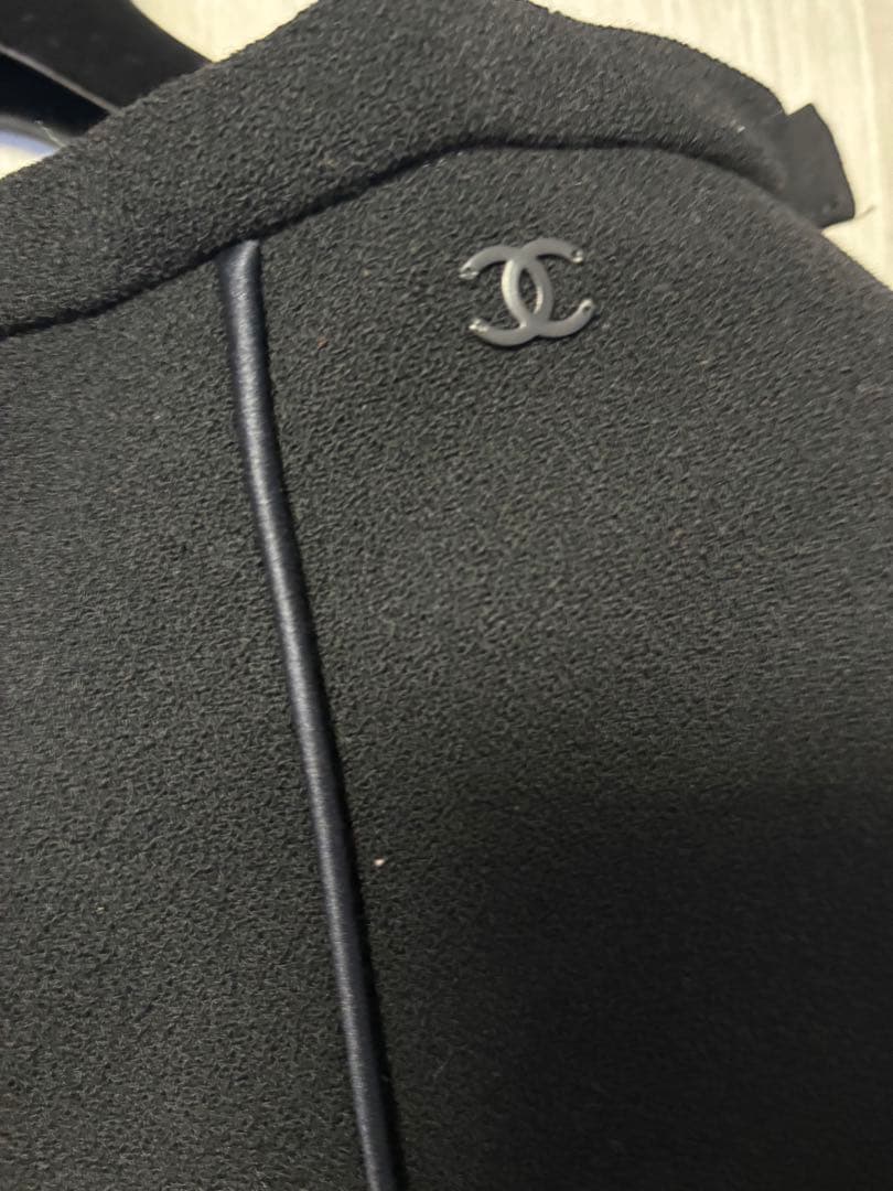 CHANEL黒 カジュアルパンツ ロゴ付き