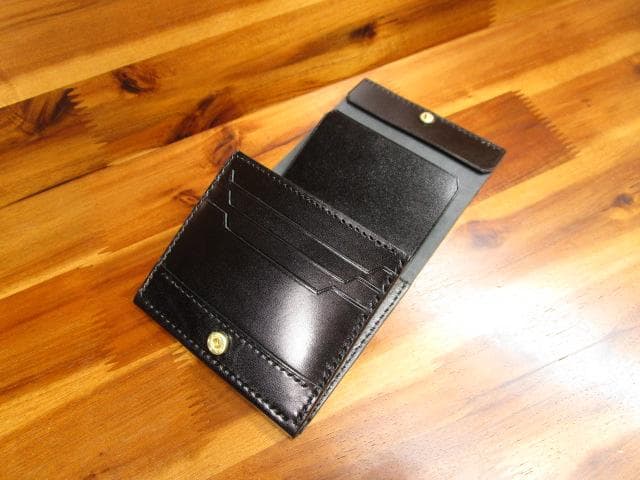 コンパクトウォレット コードバン ブラック 新喜皮革 財布 キャッシュレス 黒