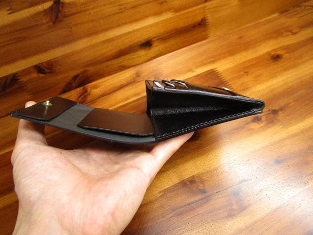 コンパクトウォレット コードバン ブラック 新喜皮革 財布 キャッシュレス 黒