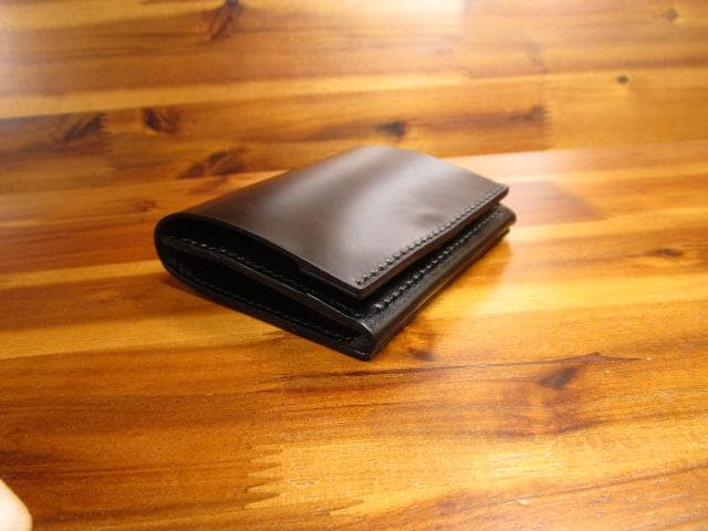 コンパクトウォレット コードバン ブラック 新喜皮革 財布 キャッシュレス 黒