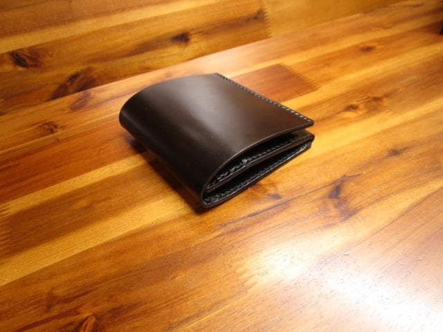 コンパクトウォレット コードバン ブラック 新喜皮革 財布 キャッシュレス 黒