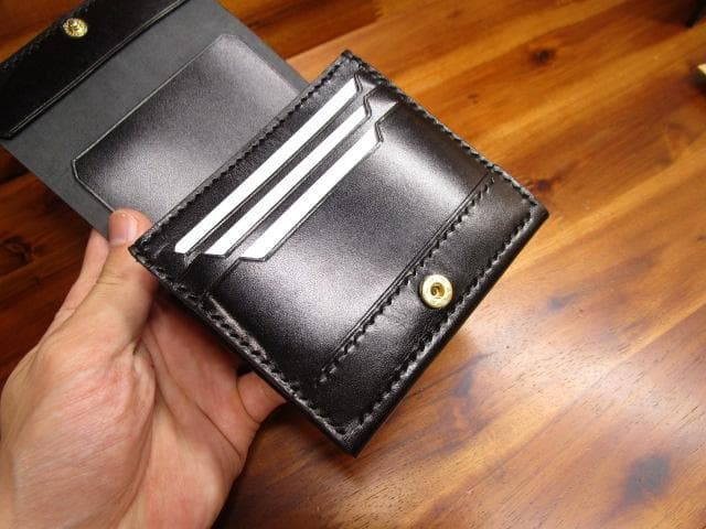 コンパクトウォレット コードバン ブラック 新喜皮革 財布 キャッシュレス 黒