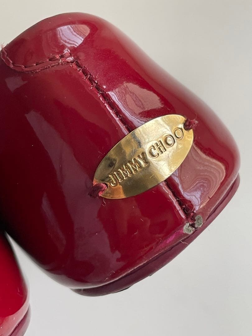 ジミーチュウ ラズベリーカラーフラットパンプス