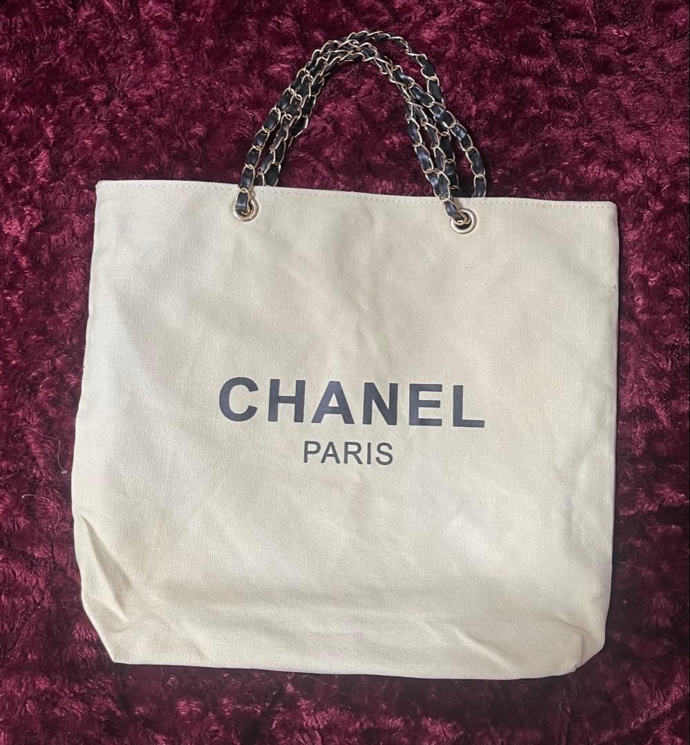 未使用 CHANEL ノベルティ チェーントートバッグ　ベージュ