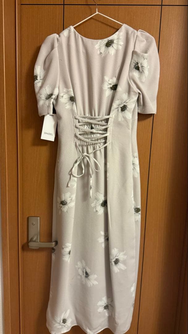 SNIDEL【FLOWER COLLECTION】プリントタイトワンピース