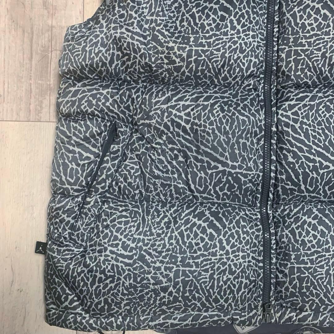 海外限定 ジョーダンブランド エレファント 総柄ダウンベスト