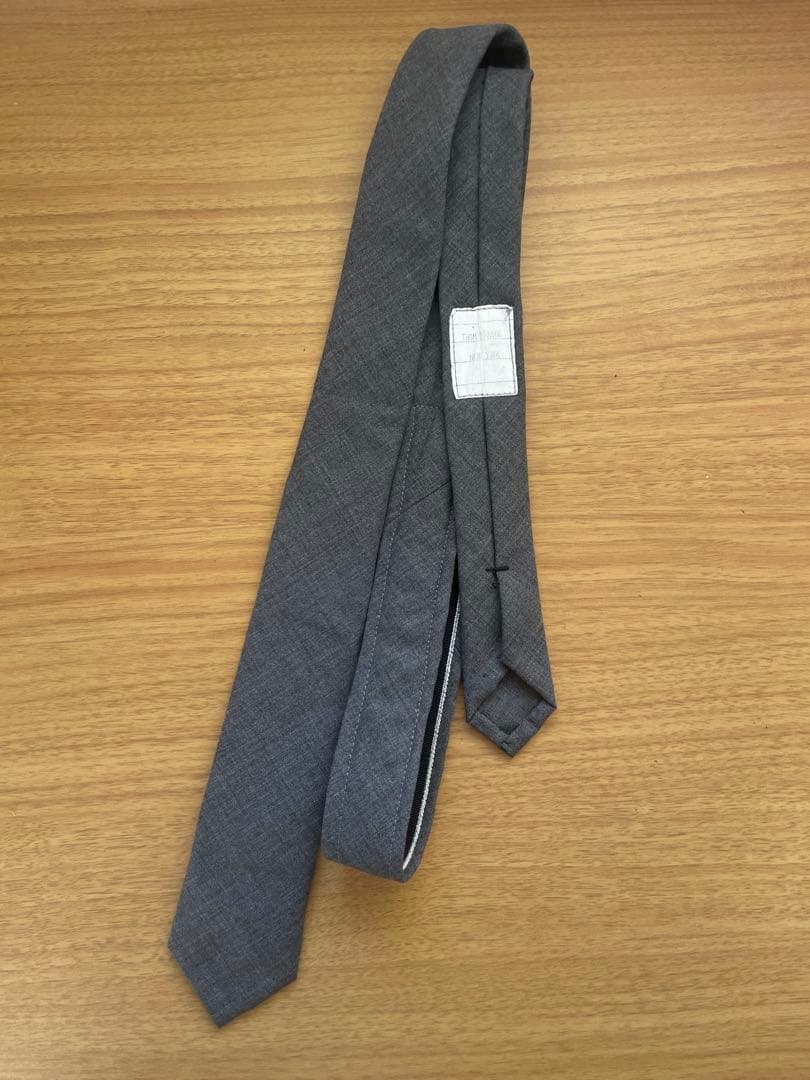 トムブラウン ネクタイ　グレー　THOM BROWNE ナロータイ
