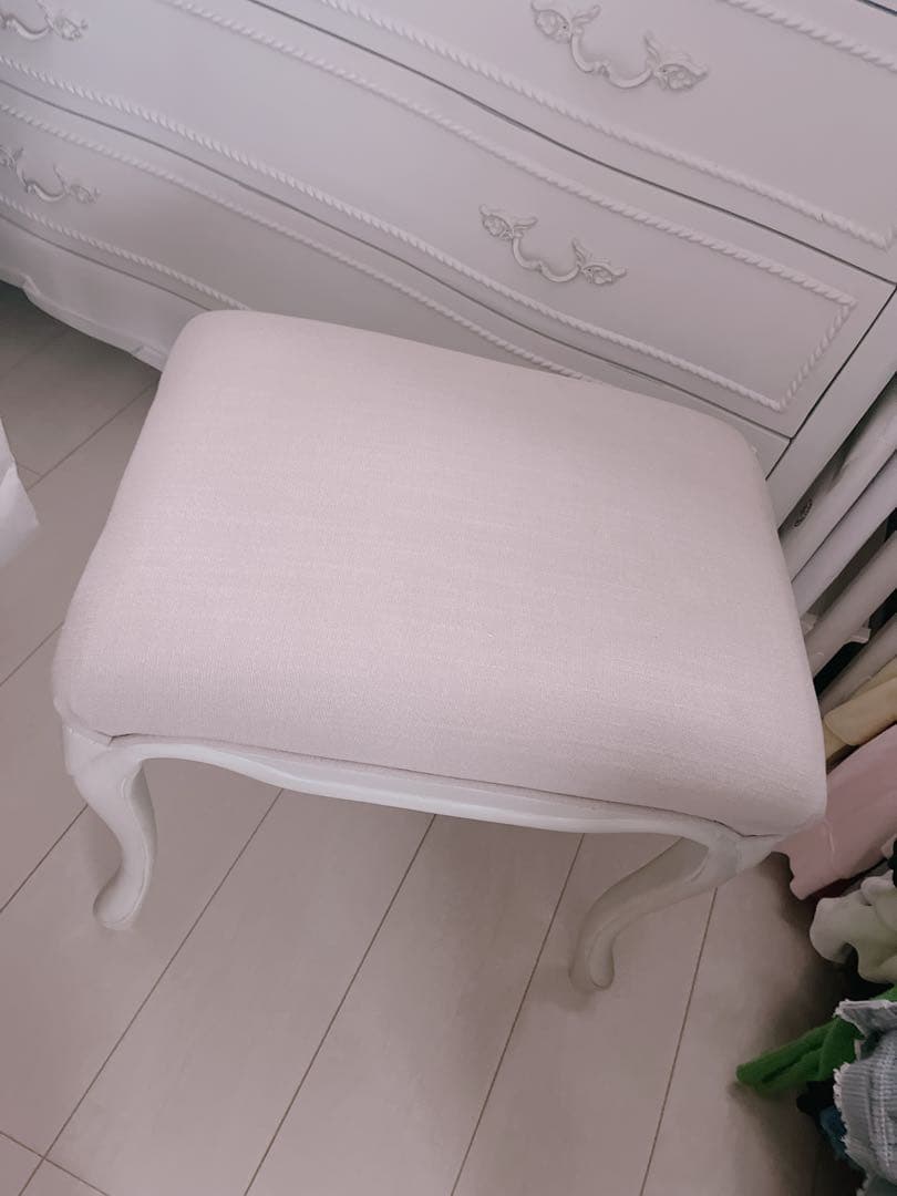 布張りスツール 薄いピンク　アンティーク