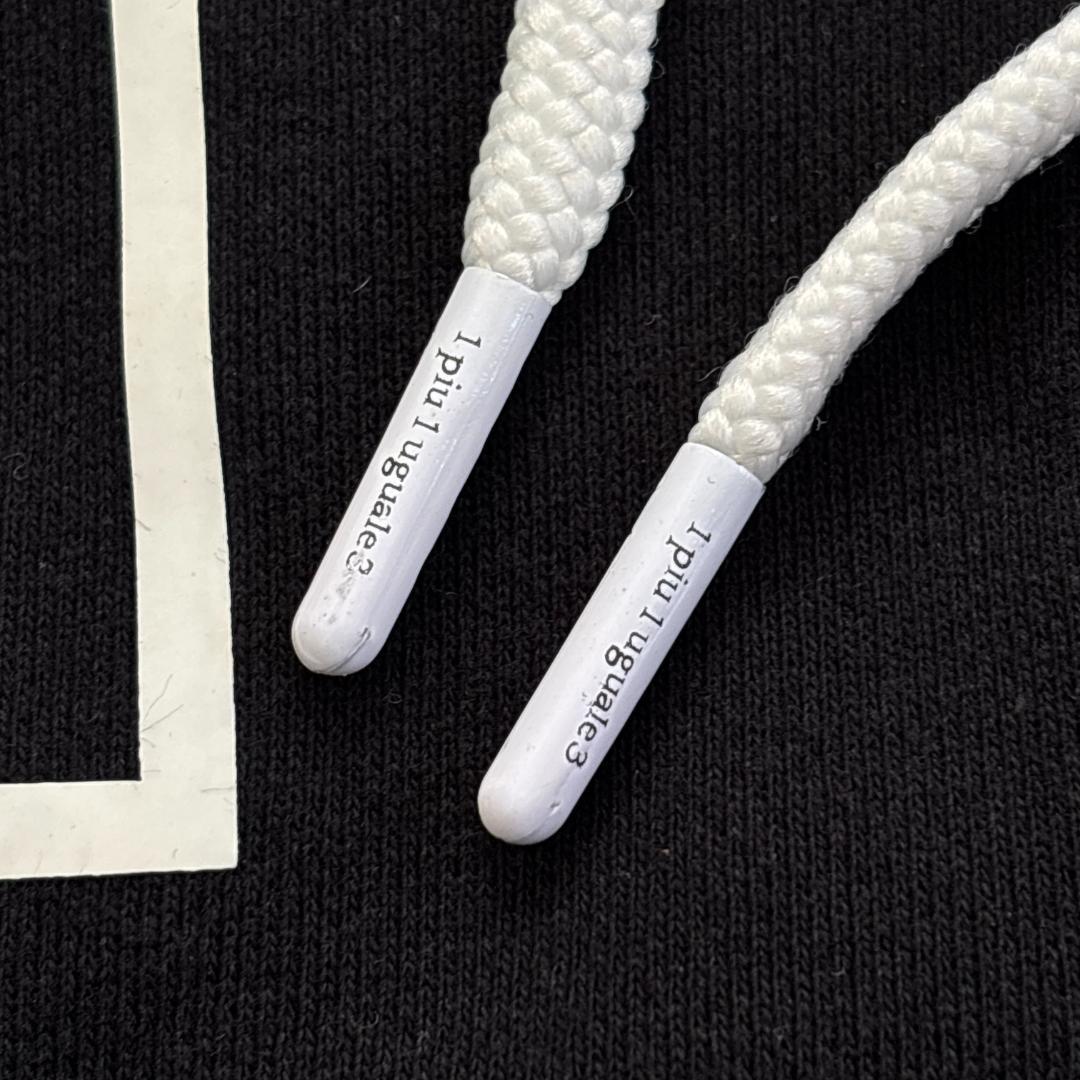 [aika]【超人気・美品】ウノ ピゥ/パーカー/ビッグファスナー