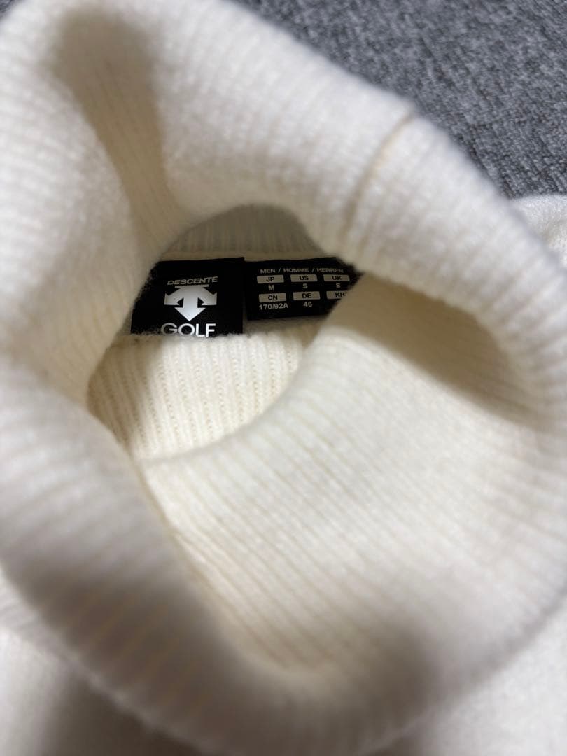 DESCENTEgolf タートルネック　セーター ゴルフウェア