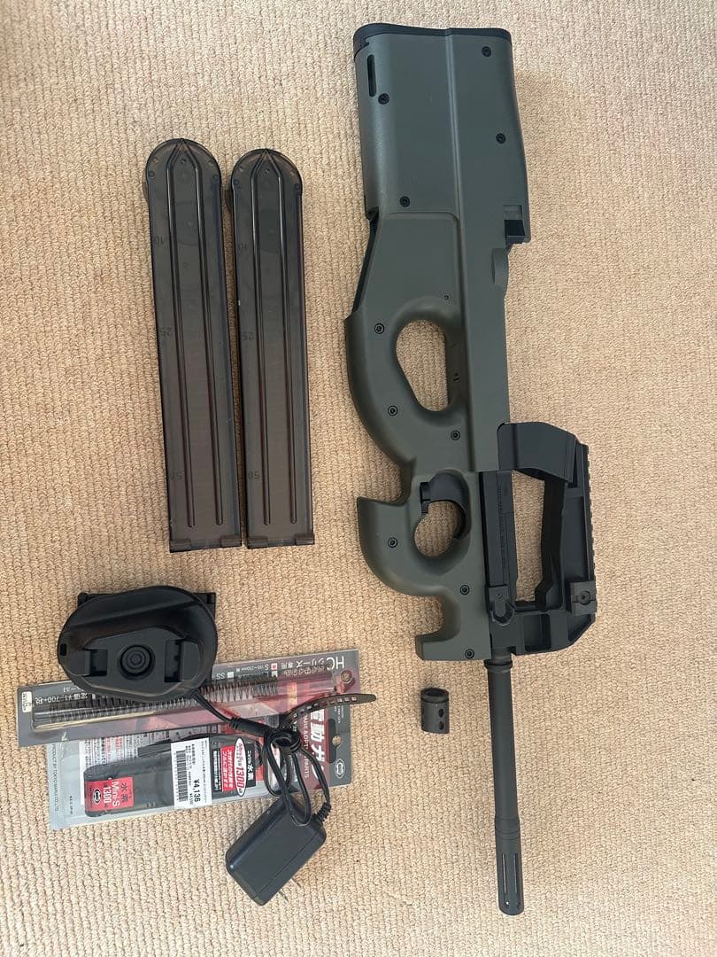 東京マルイ　PS90 ハイサイクル　P90