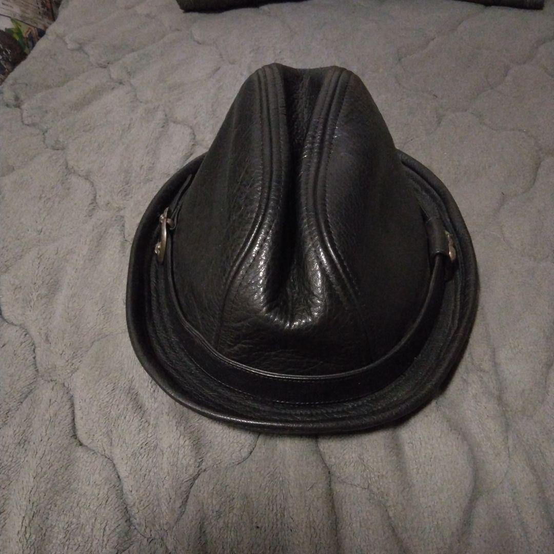 CHROME HEARTS黒レザーのフェドーラハット