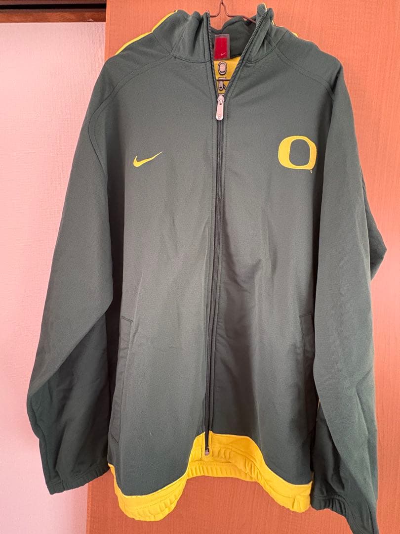 NCAA Oregon大学 フルジップジャケット　海外限定