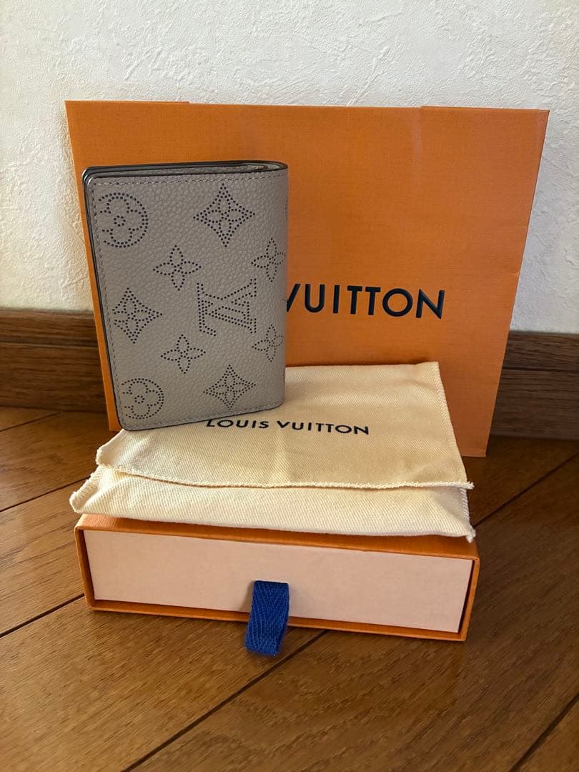 ルイヴィトン モノグラム マヒナ ポルトフォイユ・クレア