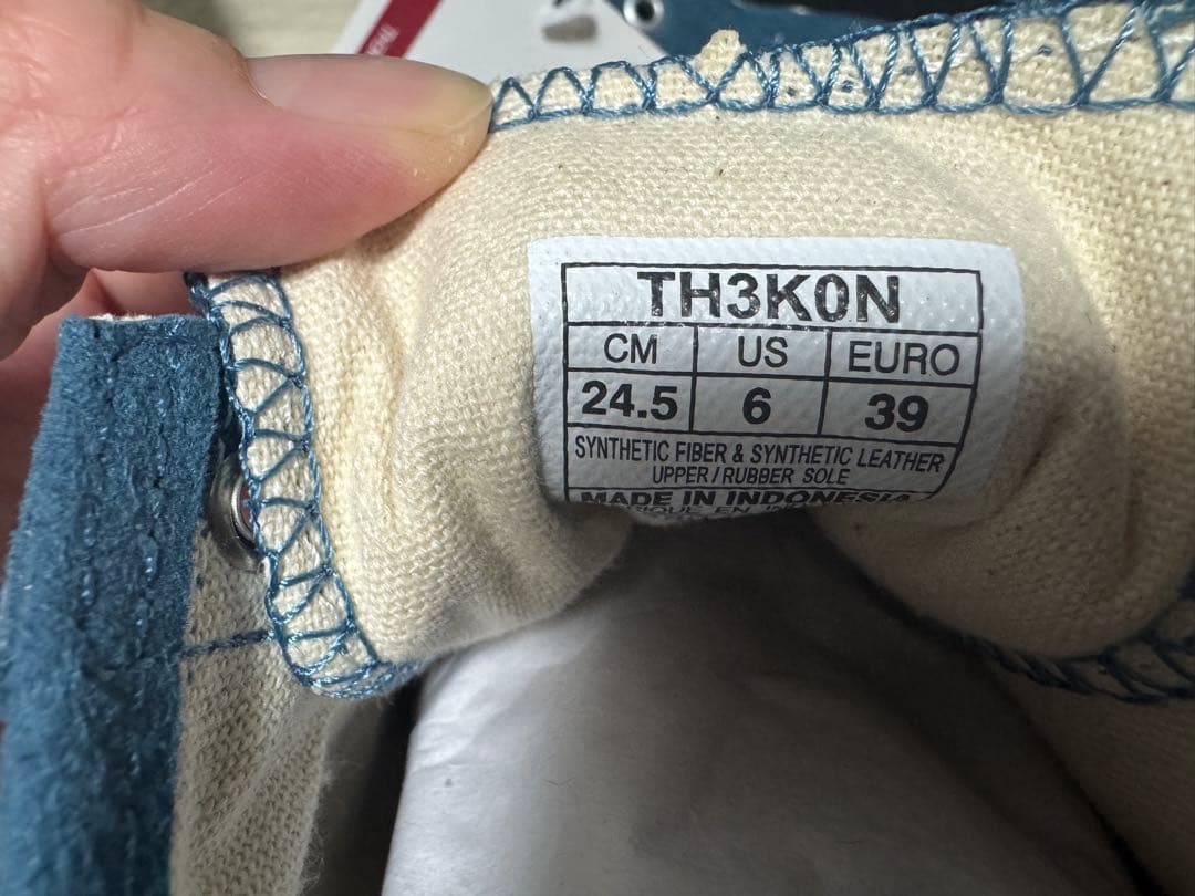 オニツカタイガー　スニーカー、スリッポン