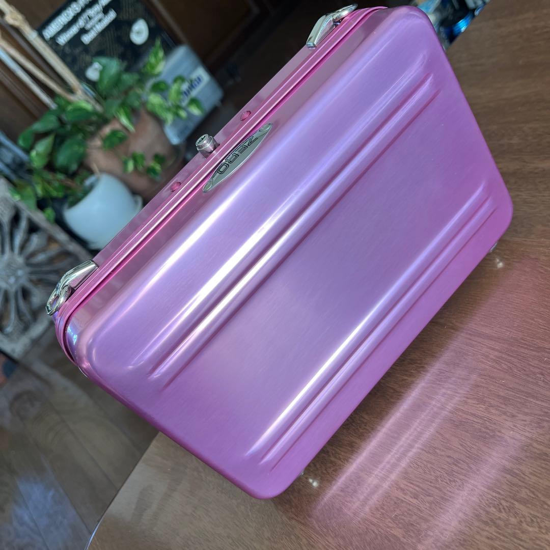 ゼロハリバートン　Sライン　ケース　ピンク　アルミ製ケース