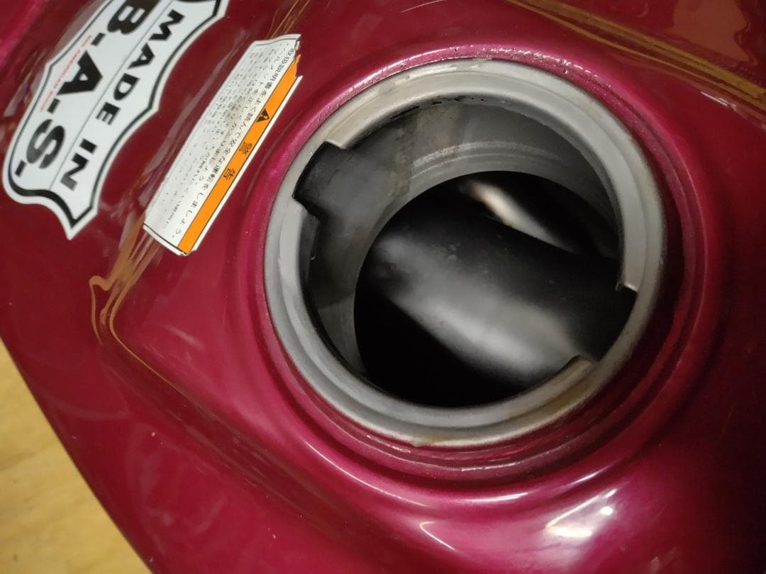 ヤマハ TW 200 フューエルタンクしゅら