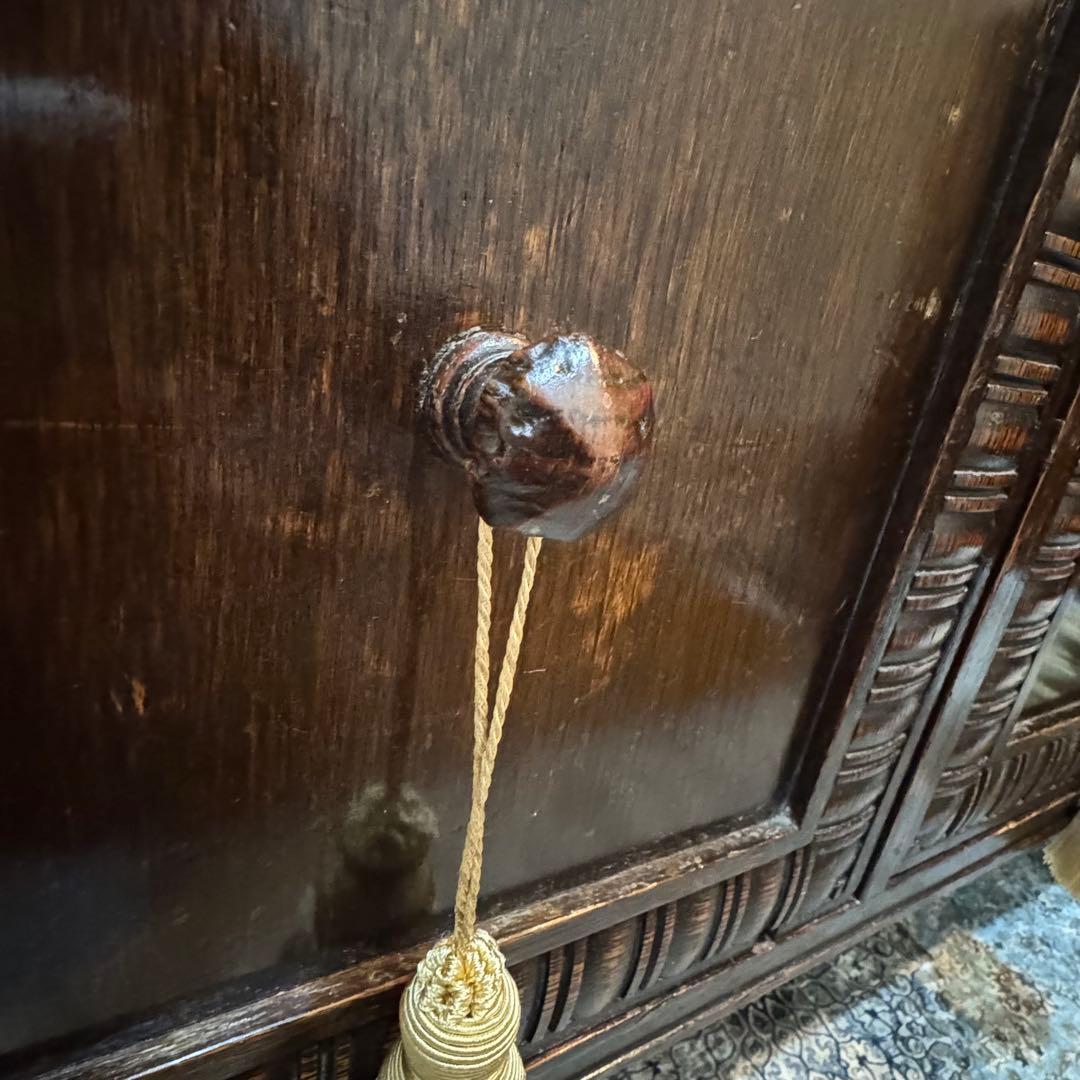 イギリスアンティーク家具　ブックシェルフ　本棚　飾り棚　キャビネット