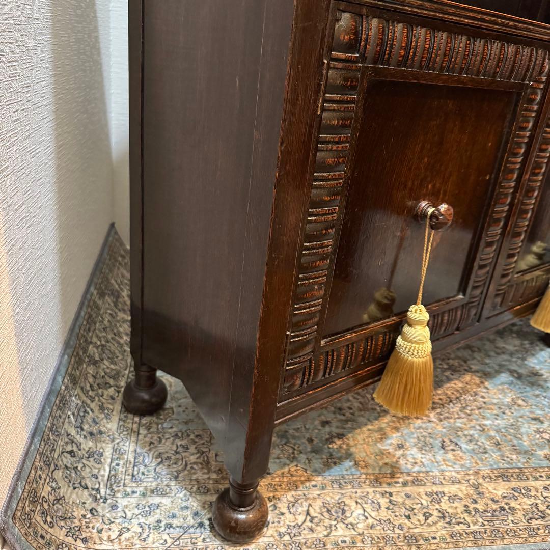 イギリスアンティーク家具　ブックシェルフ　本棚　飾り棚　キャビネット