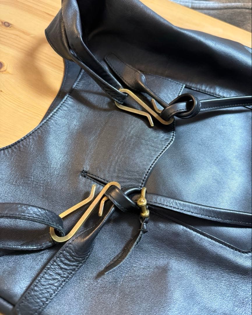 NICENESS LOWE MIDI ホースレザーNNショルダーバッグ