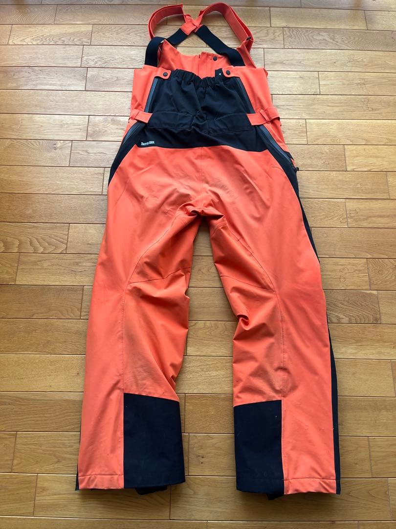 DESCENTE デサント　スキーウェアデモモデル