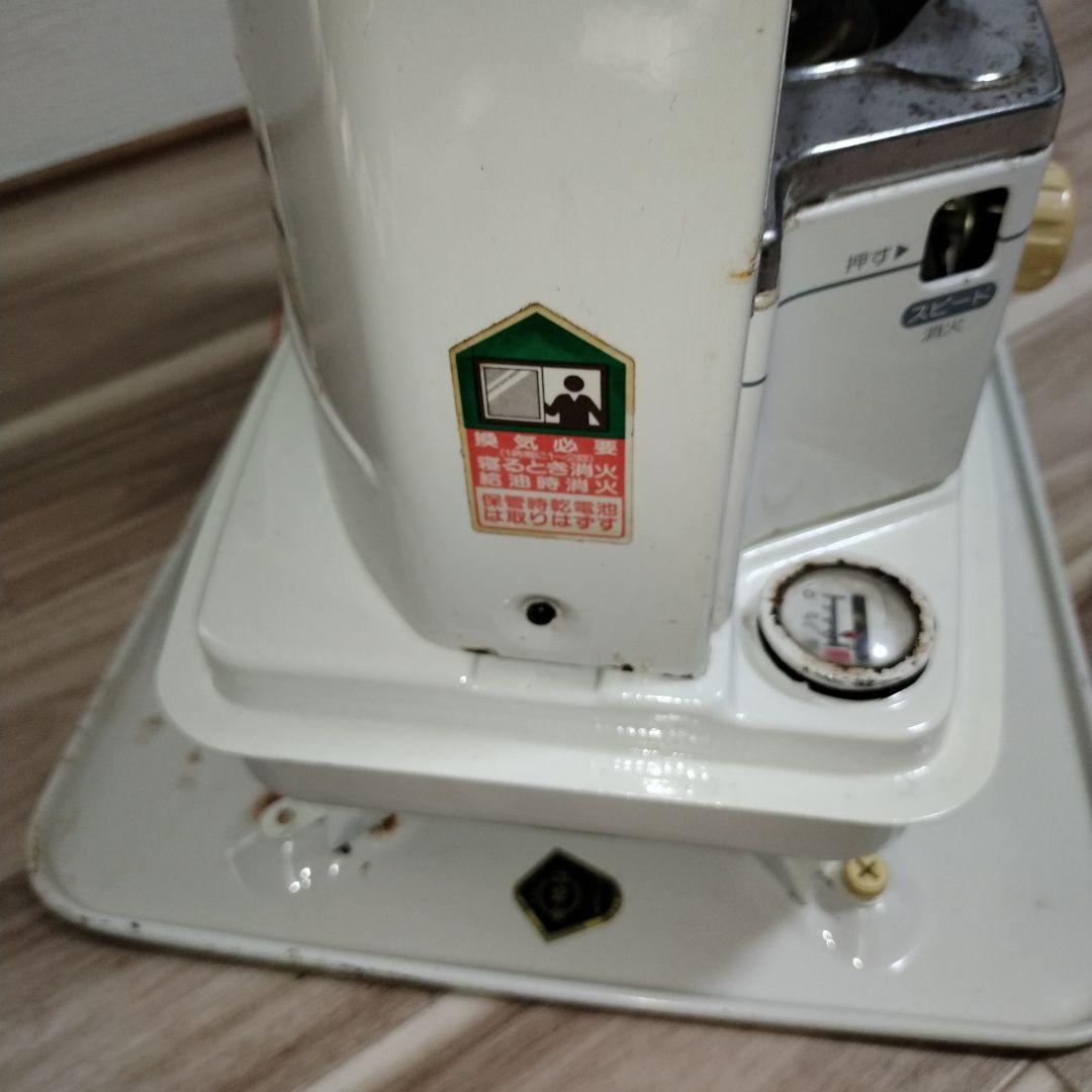 値下げ　送料無料　コロナ レトロストーブ ホワイト　　 キャンプや災害時にも活躍