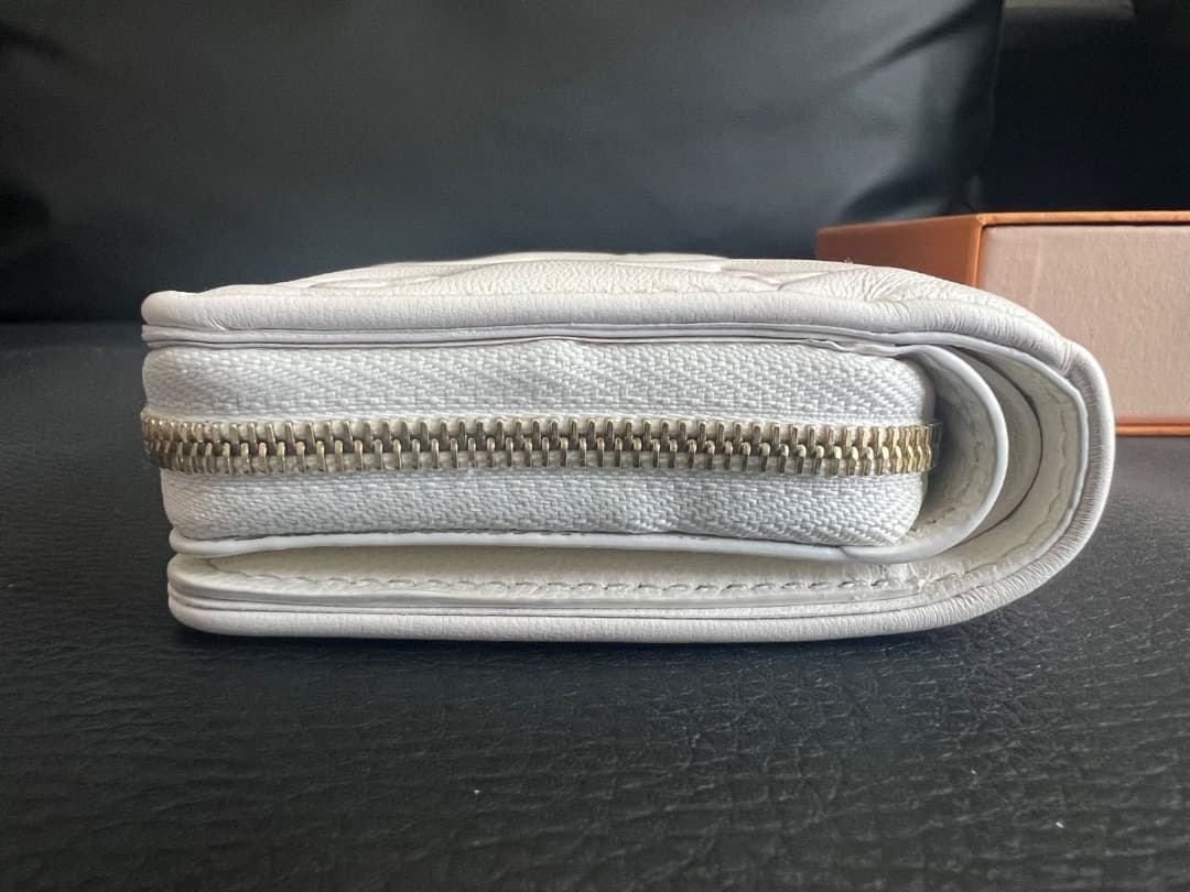 【とっぴー】ルイヴィトン ポルトフォイユ・ルーM25601ドリームベージュ