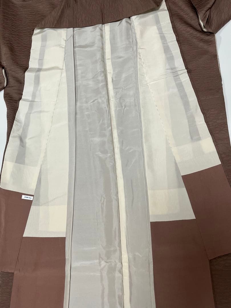 茶色の色留袖着物