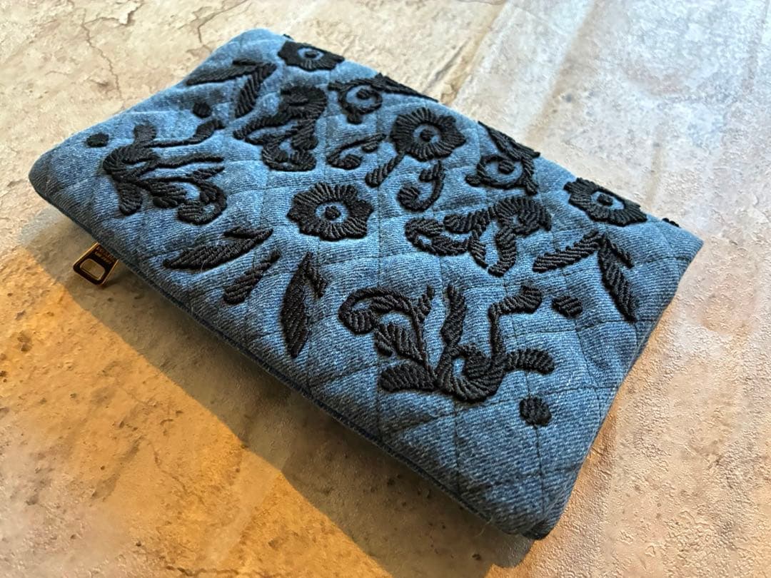 PRADA デニム　クラッチバッグ　美品