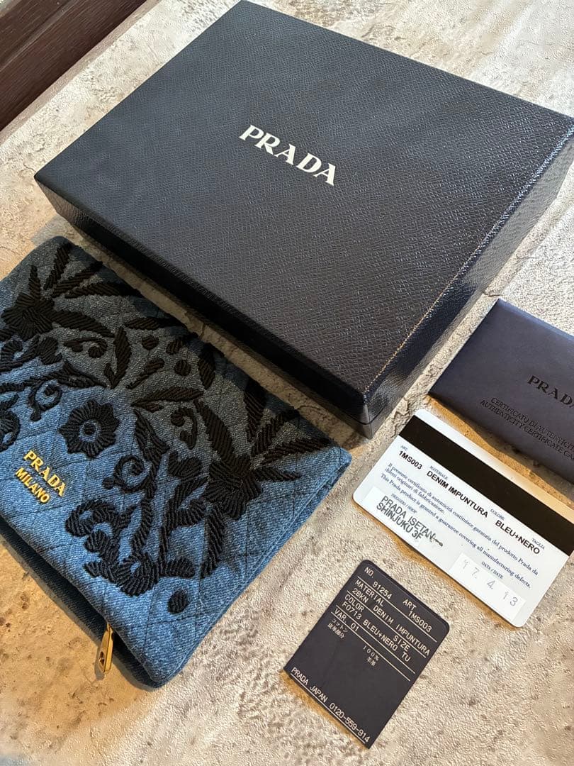 PRADA デニム　クラッチバッグ　美品